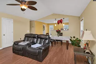 516 S Summers Way, Hopkins, SC 29061 - Photo 2