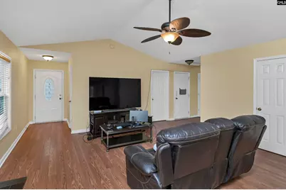 516 S Summers Way, Hopkins, SC 29061 - Photo 4