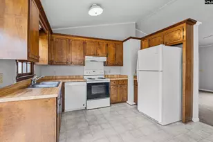 205 Coronado Rd, West Columbia, SC 29170 - Photo 12