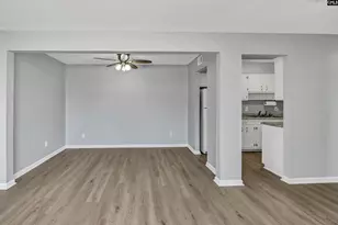 331 W Main St, Lexington, SC 29072 - Photo 4