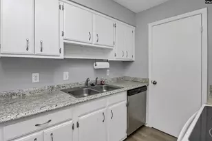 331 W Main St, Lexington, SC 29072 - Photo 14