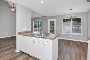 609 Gladiolus Dr, Columbia, SC 29229 - Photo 10