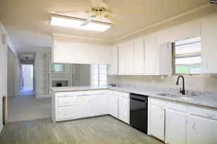 826 Jefferson St, West Columbia, SC 29169 - Photo 24