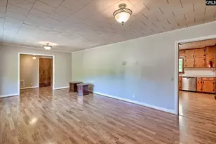331 Holloway St, Pomaria, SC 29126 - Photo 24
