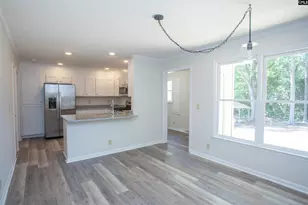 1611 Lewis St, Camden, SC 29020 - Photo 10