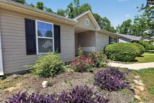 1860 Tamara Way, Spartanburg, SC 29301 - Photo 6
