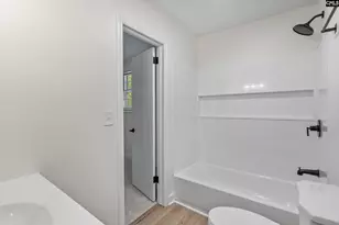 225 Hickory Forest St, Columbia, SC 29209 - Photo 18