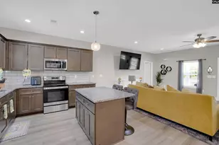 1947 Lake Elliott Cir, Cassatt, SC 29032 - Photo 8
