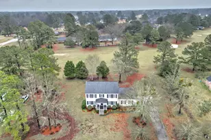 1480 Country Club Cir, Manning, SC 29102 - Photo 2