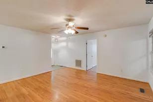 21 Colony House Ct, Columbia, SC 29212 - Photo 2