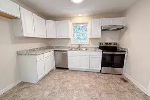 2112 Axson St, Cayce, SC 29033 - Photo 2