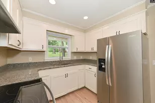4 Valleybrook Ct, Sumter, SC 29154 - Photo 4