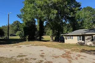 4850 Chappells Hwy, Saluda, SC 29138 - Photo 4