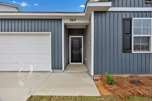 345 Bevington Ln, Hopkins, SC 29061 - Photo 2