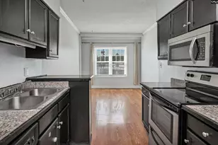 2002 Greene Street 113, Columbia, SC 29205 - Photo 6