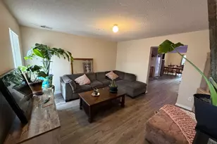 527 Summit Terrace Ct, Columbia, SC 29229 - Photo 2