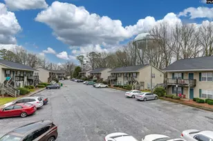 122 Hazelwood Ct, Greenwood, SC 29649 - Photo 6
