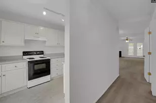 29 Hampton Oaks Pl, Columbia, SC 29212 - Photo 2