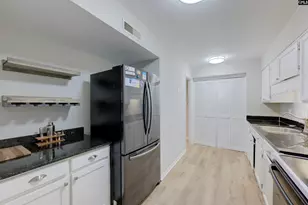 2036 Watermark Pl, Columbia, SC 29210 - Photo 12