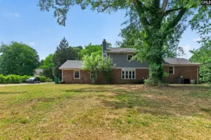 1111 Edisto Dr, Spartanburg, SC 29302 - Photo 4