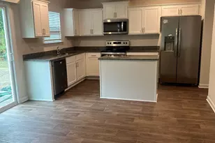 2447 Newberry Lndg Cir, Newberry, SC 29108 - Photo 6