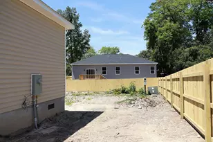 2409 Barhamville Rd, Columbia, SC 29204 - Photo 32