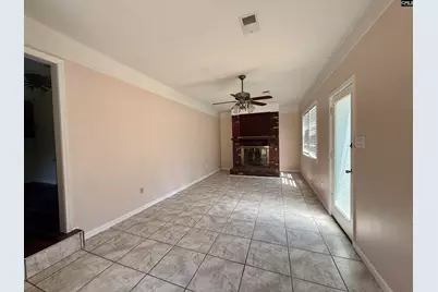 5834 Old Leesburg Road, Hopkins, SC 29061 - Photo 8