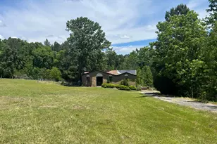 554 Woodland Rd, Silverstreet, SC 29145 - Photo 1