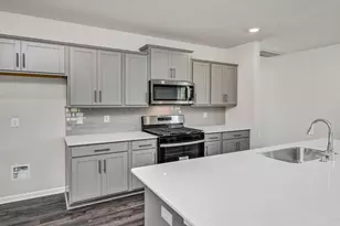 1040 Salient Ct, Lugoff, SC 29078 - Photo 6