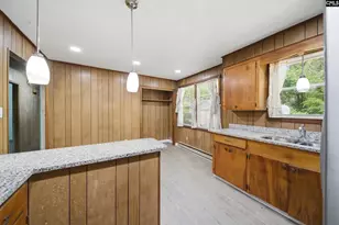 729 Shelton Ferry Rd, Whitmire, SC 29178 - Photo 16