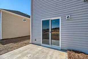 627 Marbled Teal Ln, Hopkins, SC 29061 - Photo 6