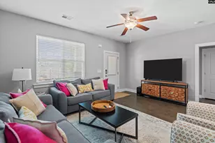 127 Rosewood Hills Drive, Columbia, SC 29205 - Photo 4
