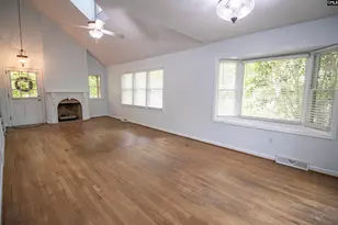 1826 Harrington St, Newberry, SC 29108 - Photo 6