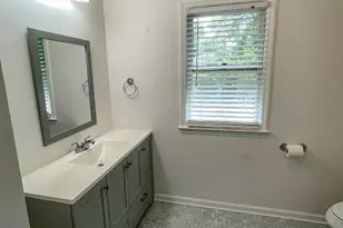 1826 Harrington St, Newberry, SC 29108 - Photo 22