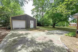 1826 Harrington St, Newberry, SC 29108 - Photo 38