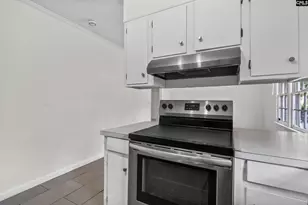 3910 Highland Park Dr, Columbia, SC 29204 - Photo 10