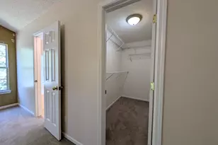 19 Fountain Lake Dr, Columbia, SC 29209 - Photo 48
