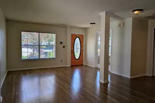19 Fountain Lake Dr, Columbia, SC 29209 - Photo 4