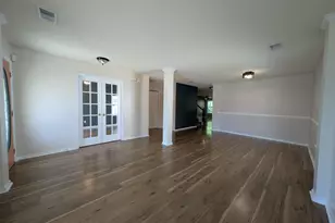 19 Fountain Lake Dr, Columbia, SC 29209 - Photo 6