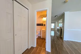 19 Fountain Lake Dr, Columbia, SC 29209 - Photo 14
