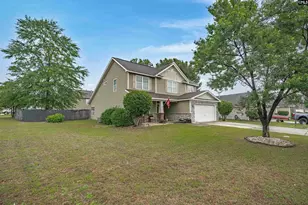 946 Farnsworth Dr, Hopkins, SC 29061 - Photo 4