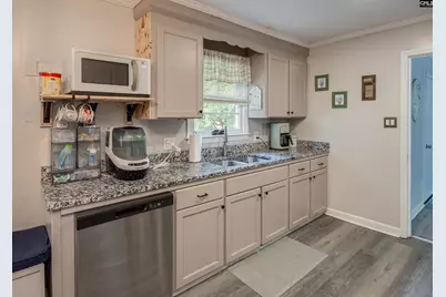 908 Mitchell Drive, Camden, SC 29020 - Photo 10