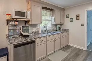 908 Mitchell Dr, Camden, SC 29020 - Photo 10