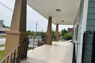 1722 Oak St, Columbia, SC 29006 - Photo 2