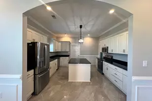 1722 Oak St, Columbia, SC 29006 - Photo 10