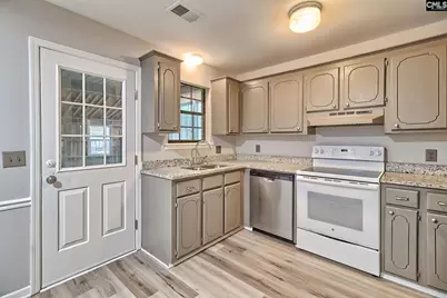 4 Bradley Court A, Cayce, SC 29033 - Photo 2