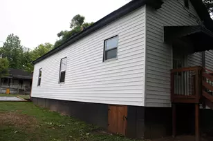 65 Evans St, Whitmire, SC 29178 - Photo 2