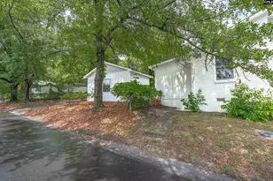 955 Laurie Ln, Columbia, SC 29205 - Photo 32