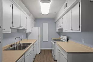 1908 Grays Inn Rd, Columbia, SC 29210 - Photo 10