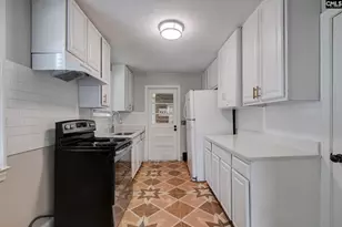 330 Gaffney St, West Columbia, SC 29169 - Photo 10